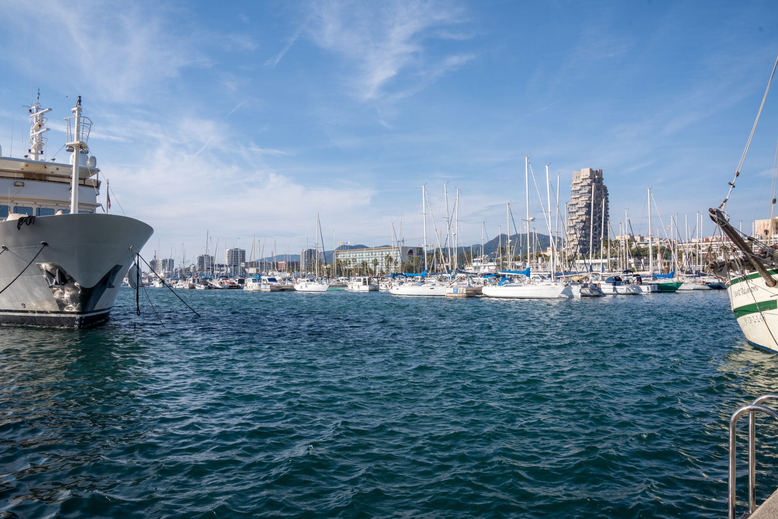 Vista general de les aigües del Port